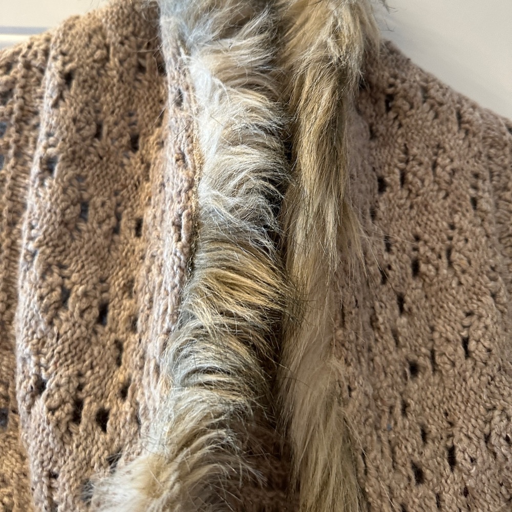 I.N.C international concepts, wool crocheted, best with angora rabbit fur